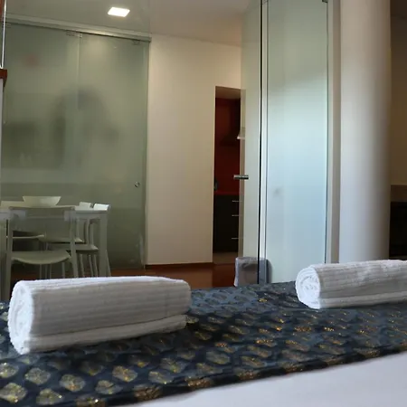 Estudio Metro Heroismo Apartment